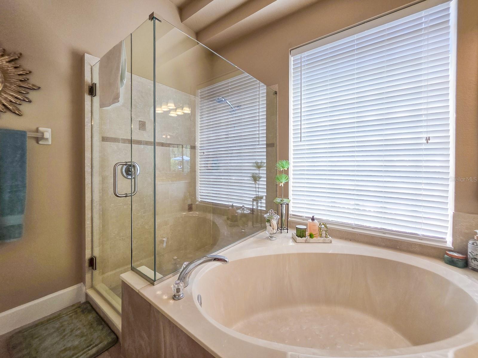 Image 38 of 93 For 19 Park Circle