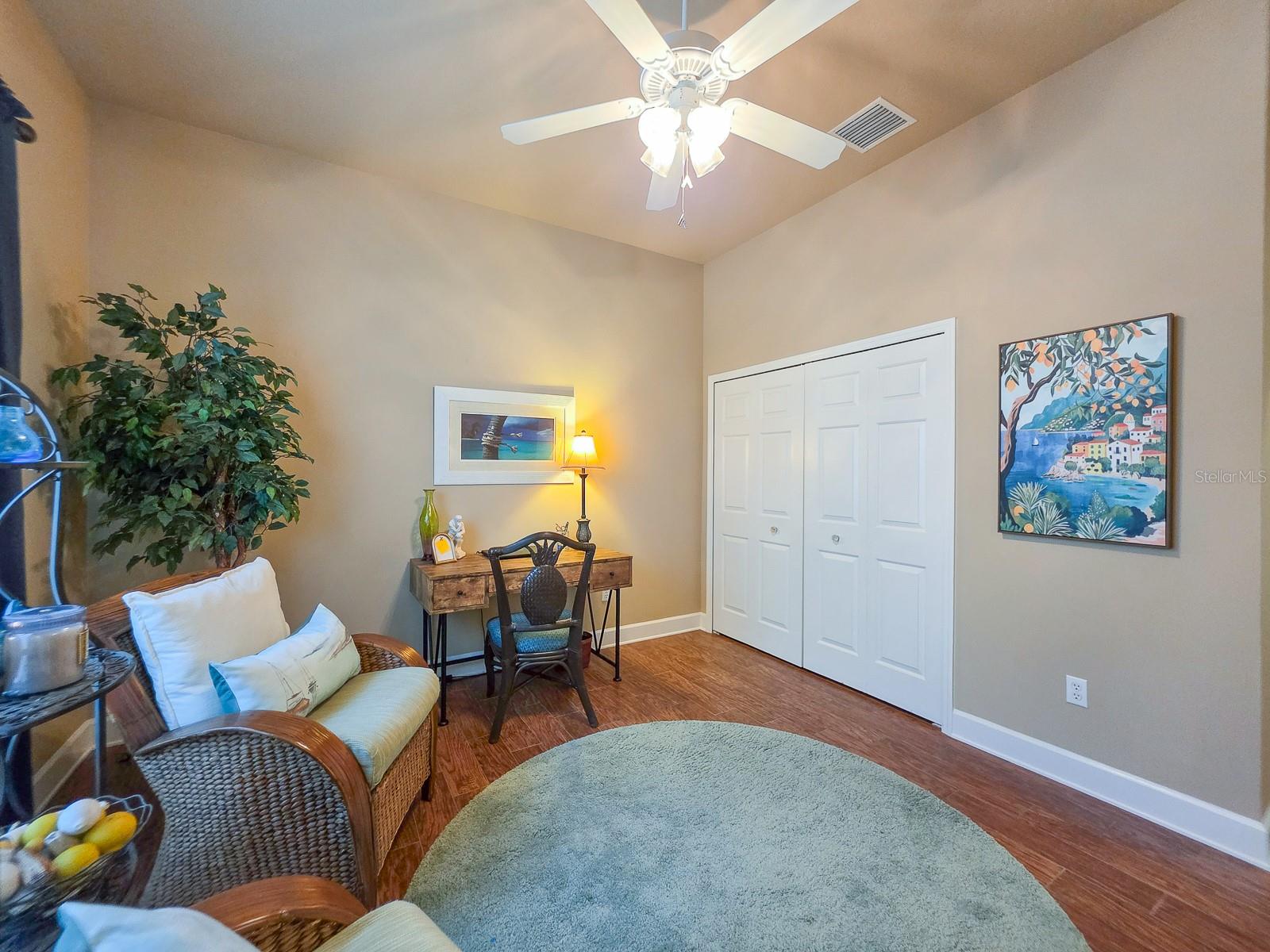 Image 44 of 93 For 19 Park Circle