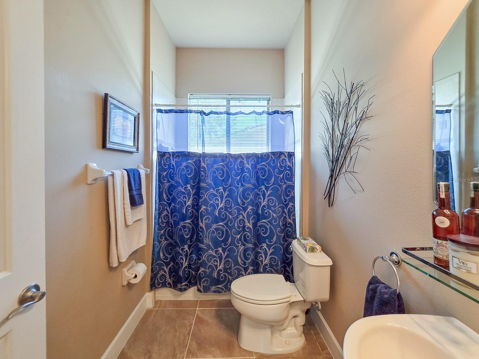 Image 46 of 93 For 19 Park Circle