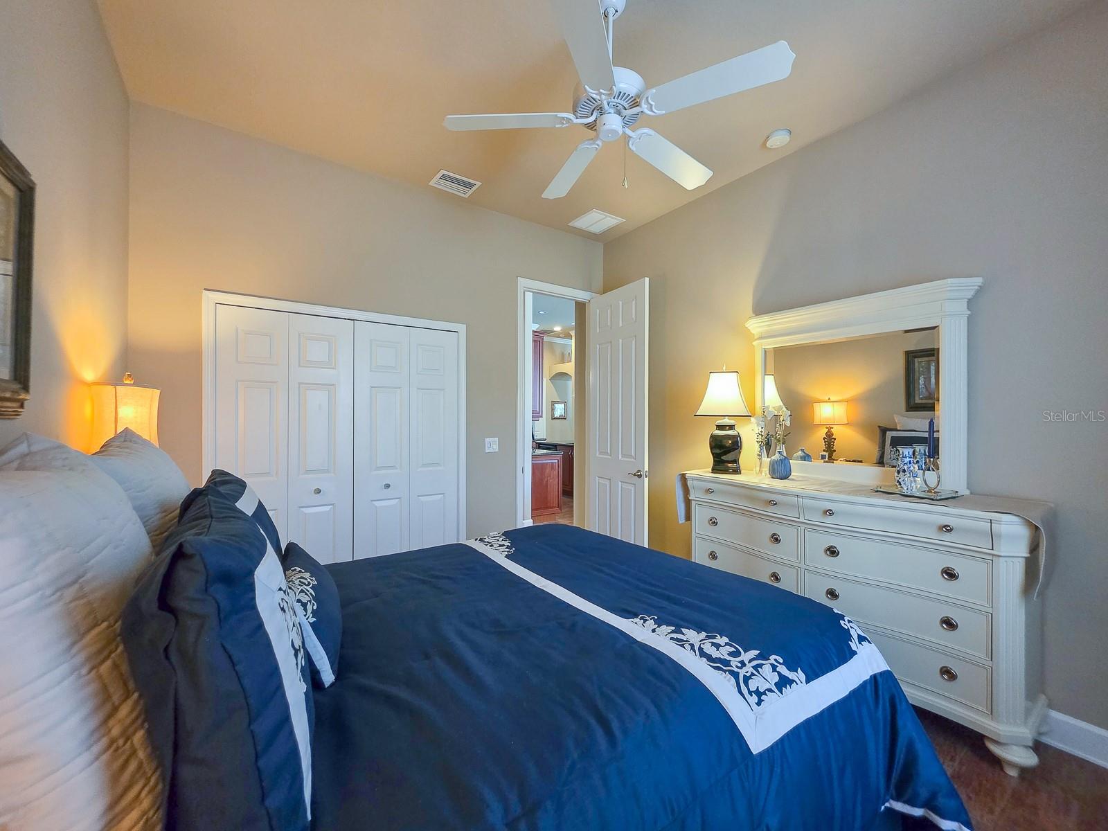 Image 50 of 93 For 19 Park Circle