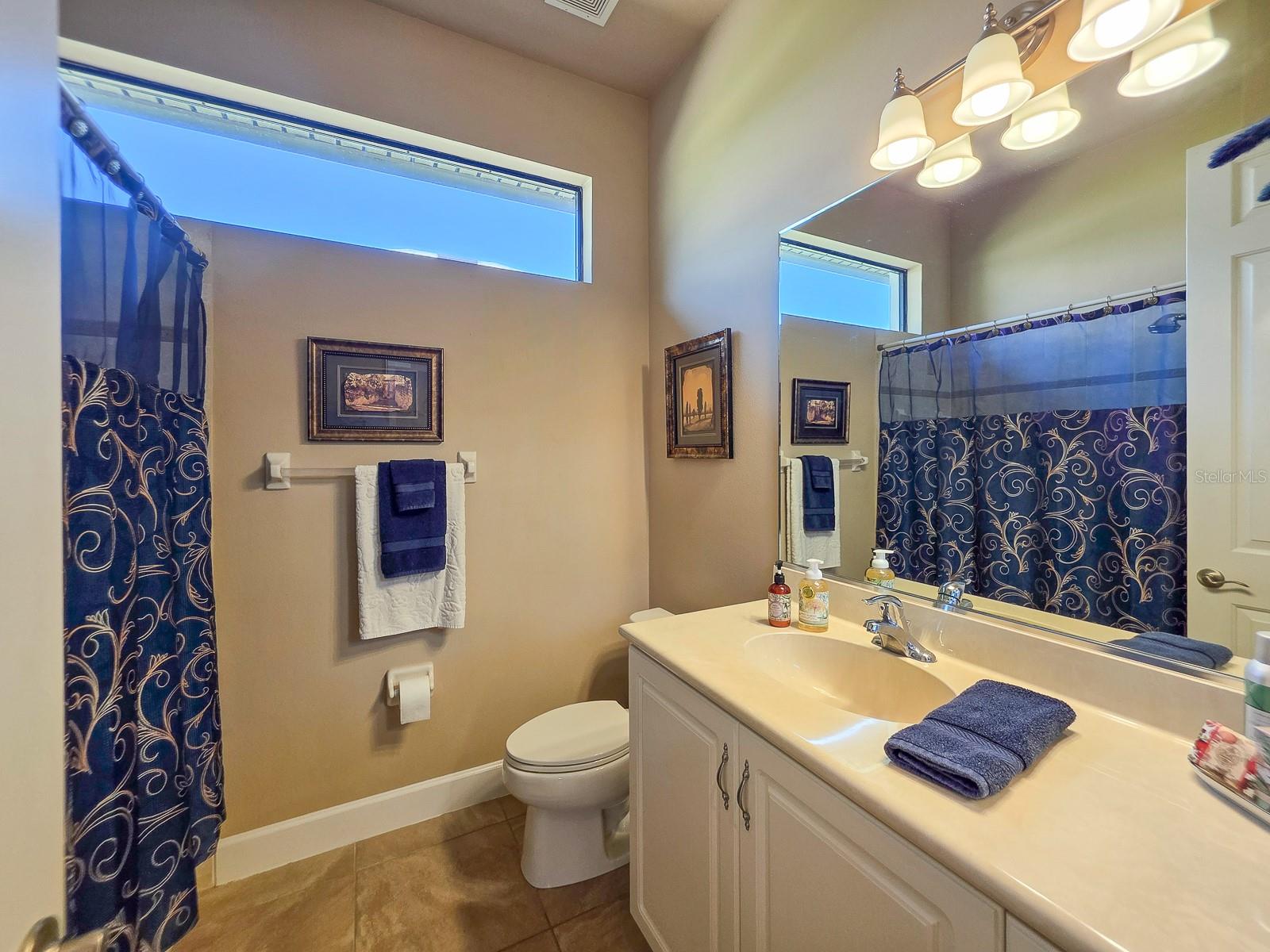 Image 52 of 93 For 19 Park Circle