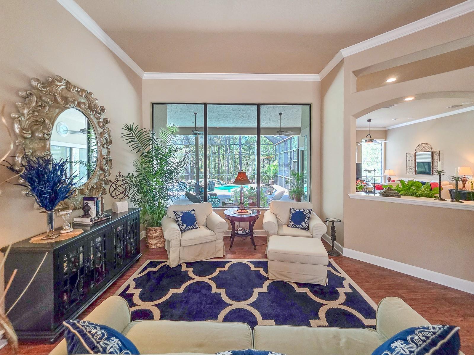 Image 6 of 93 For 19 Park Circle