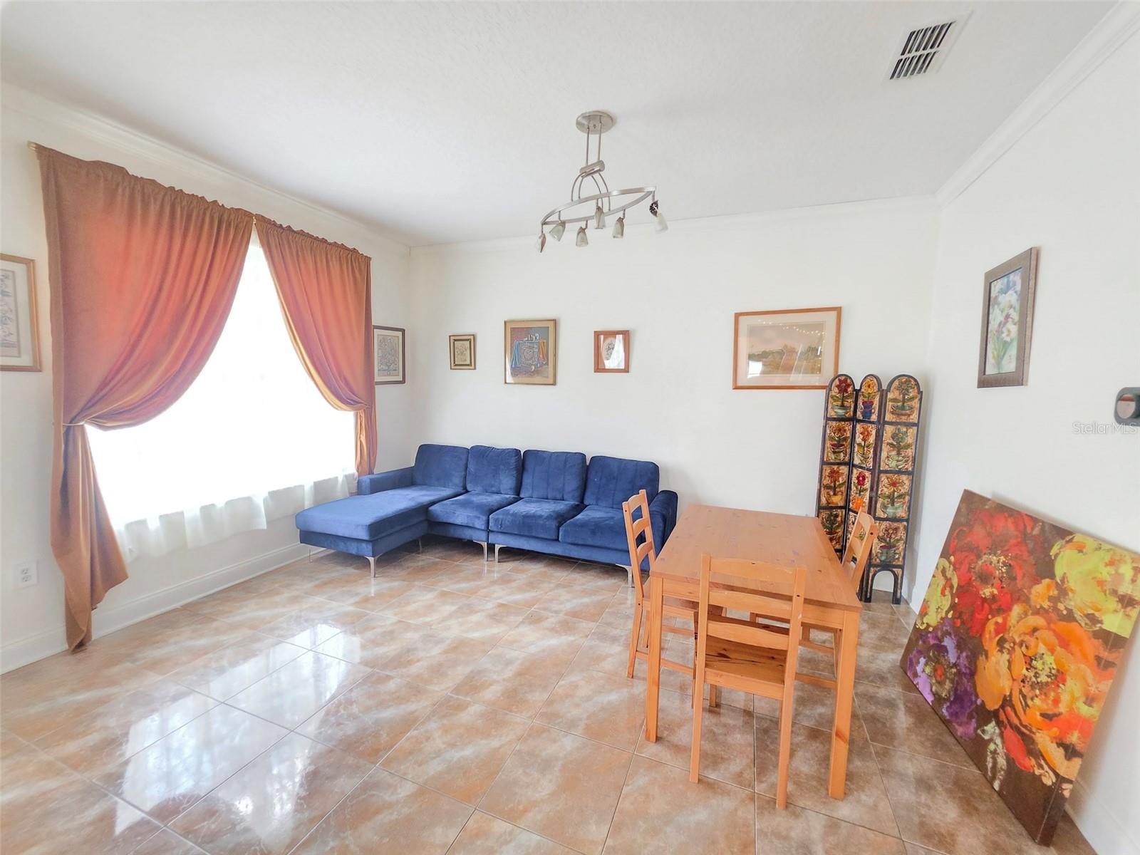 Image 16 of 61 For 18 Price Lane