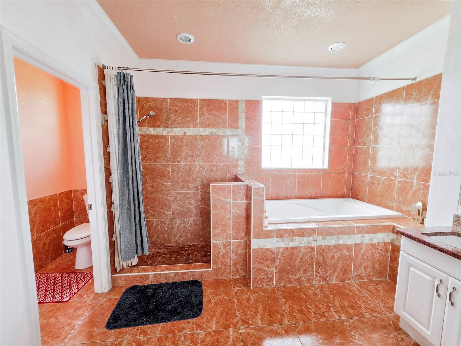 Image 33 of 61 For 18 Price Lane