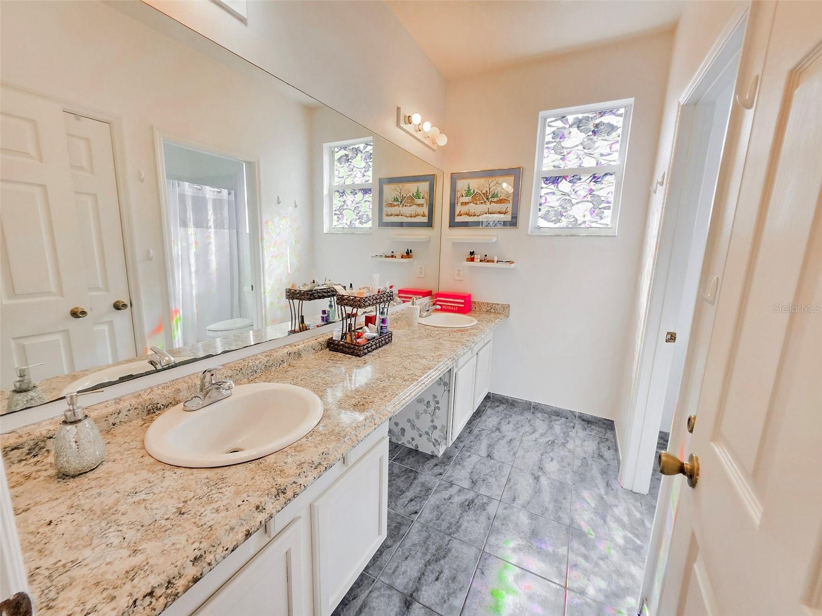 Image 40 of 61 For 18 Price Lane