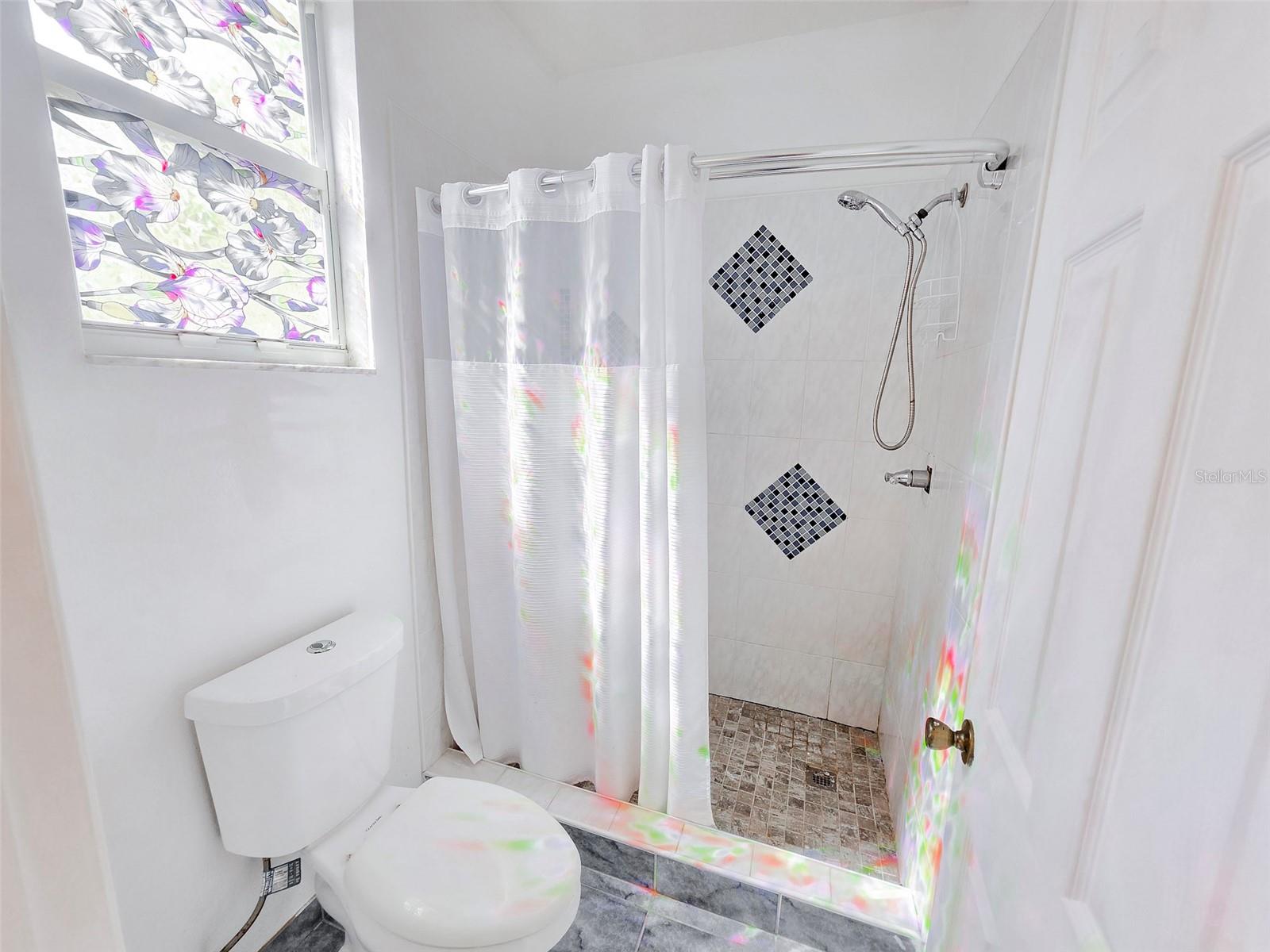 Image 41 of 61 For 18 Price Lane