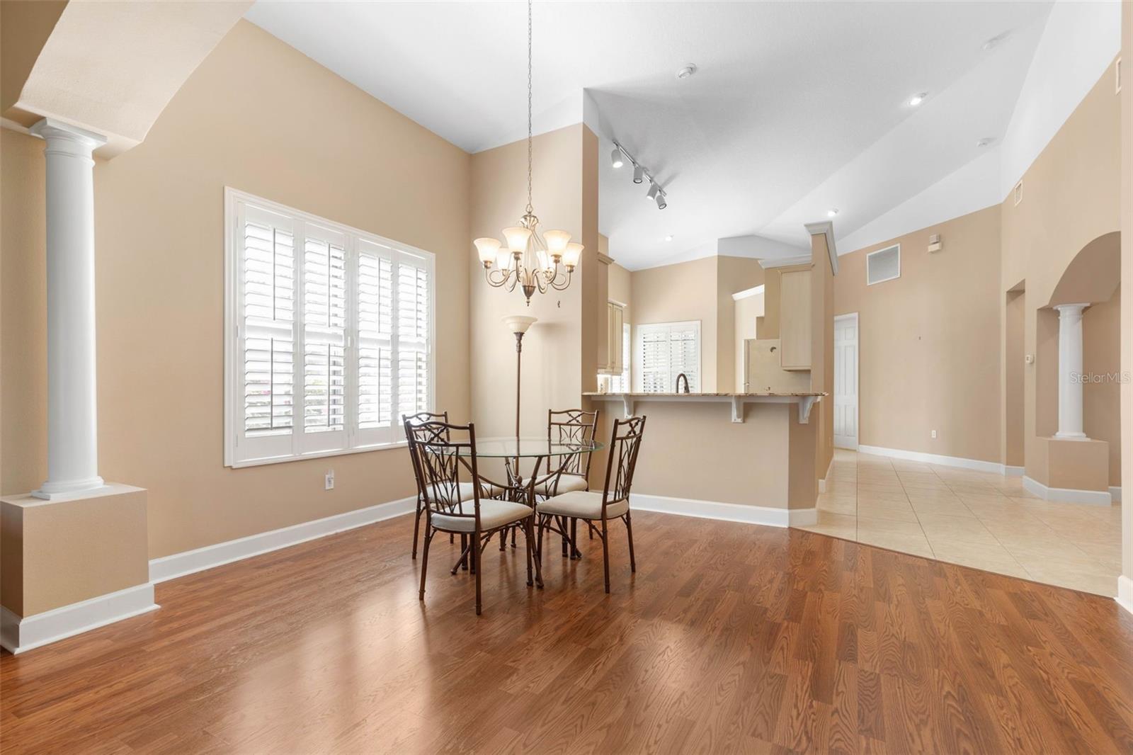 Image 21 of 67 For 10 River Point Drive