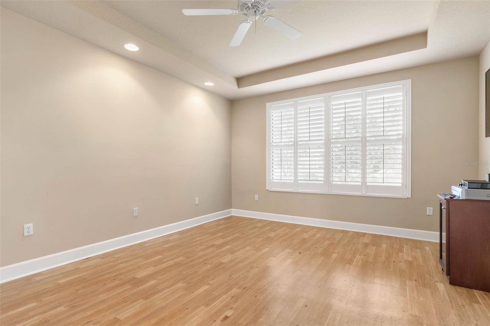 Image 25 of 67 For 10 River Point Drive