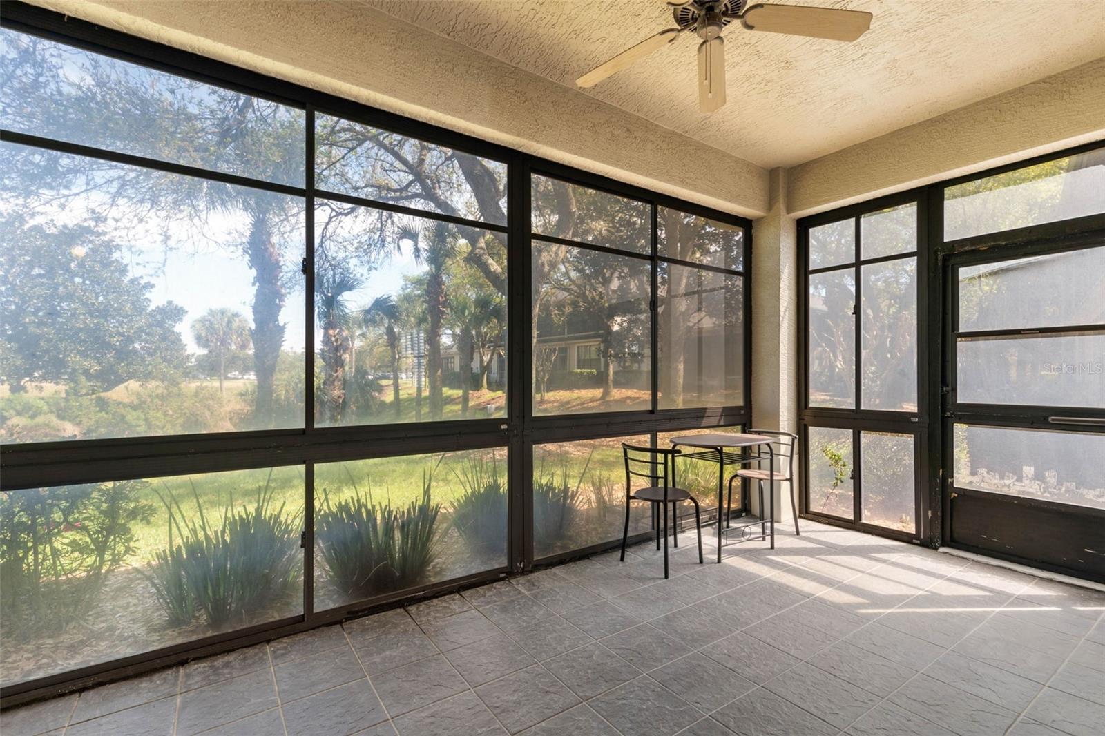 Image 35 of 67 For 10 River Point Drive