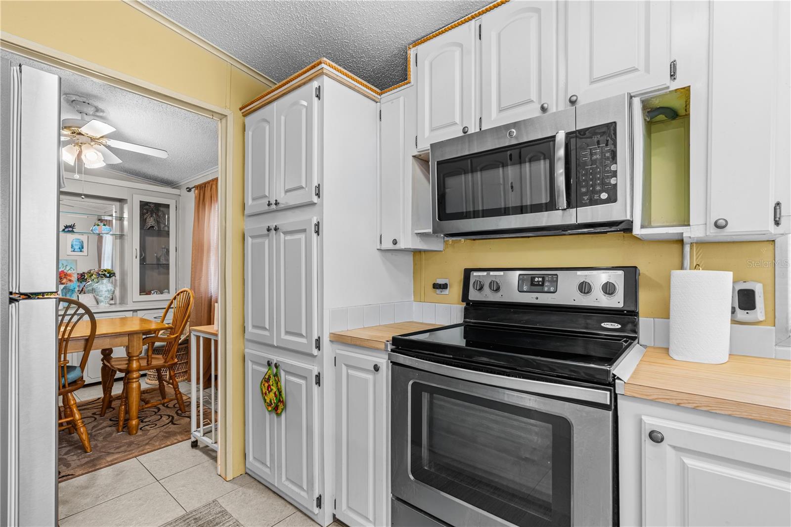 Image 13 of 52 For 217 Schooner Avenue