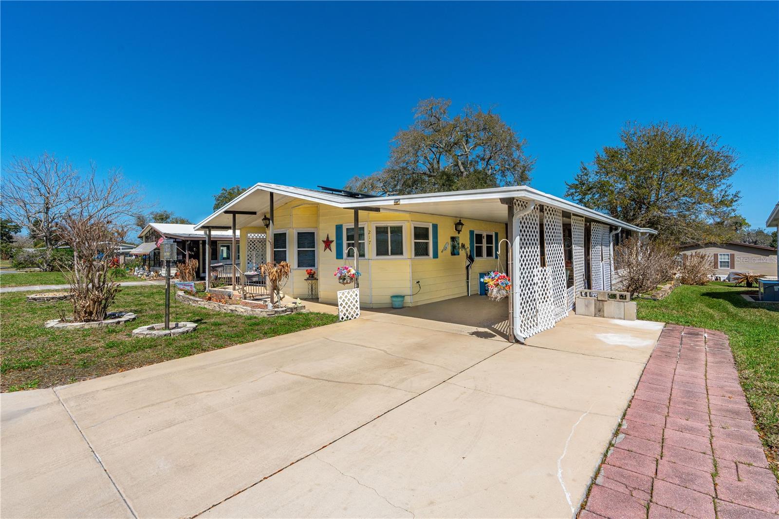 Image 3 of 52 For 217 Schooner Avenue