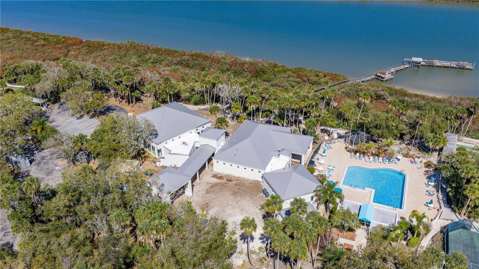 Image 33 of 52 For 217 Schooner Avenue