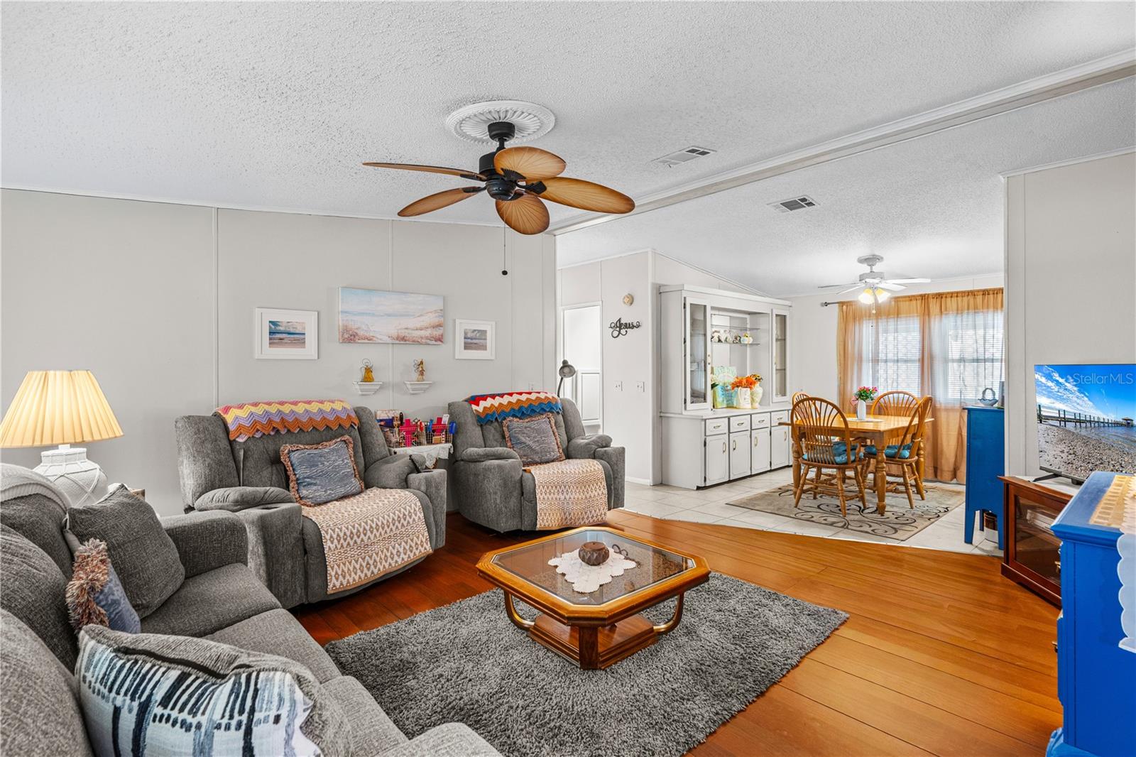 Image 7 of 52 For 217 Schooner Avenue