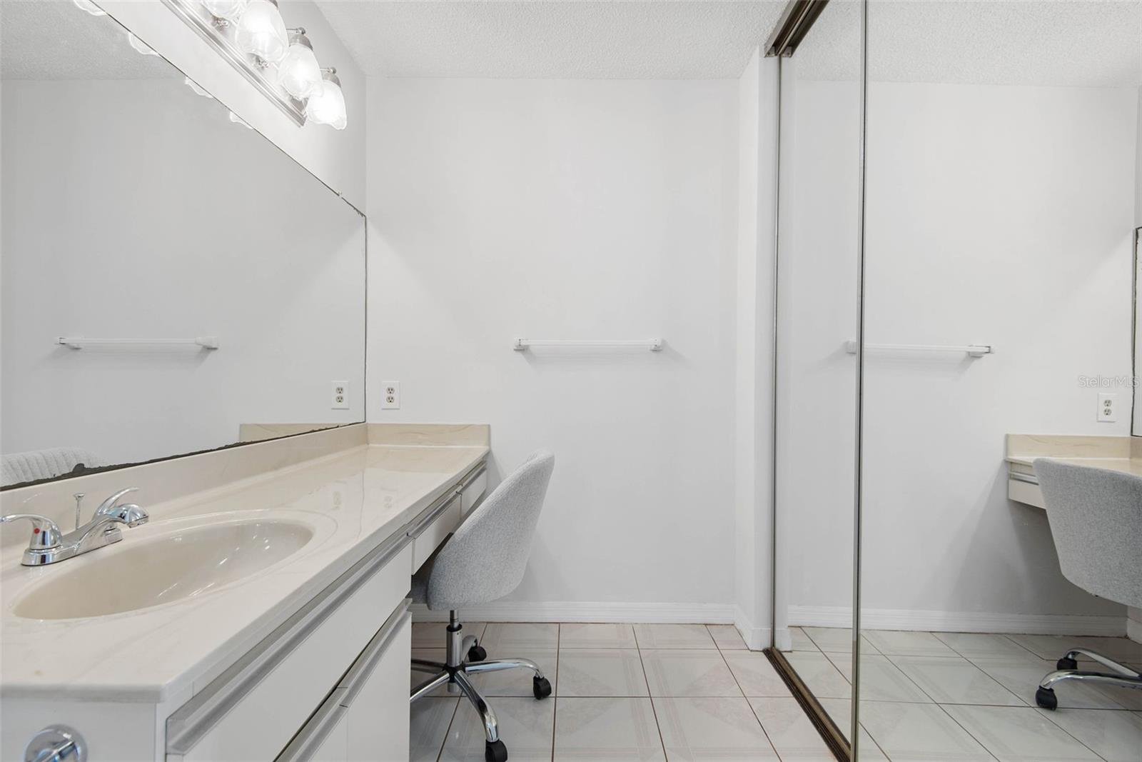 Image 22 of 58 For 3360 Ocean Shore Boulevard 103