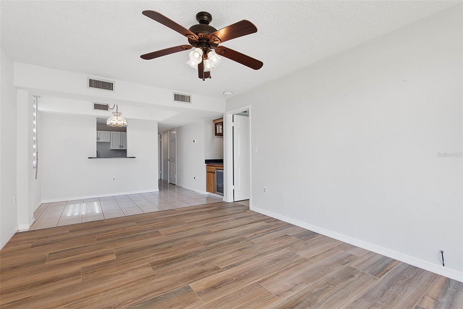 Image 6 of 58 For 3360 Ocean Shore Boulevard 103