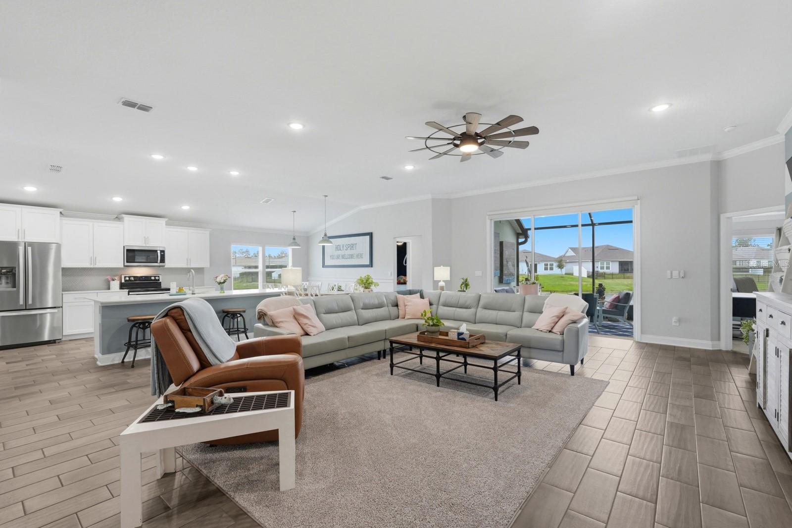 Image 12 of 72 For 8 Crosscut Court