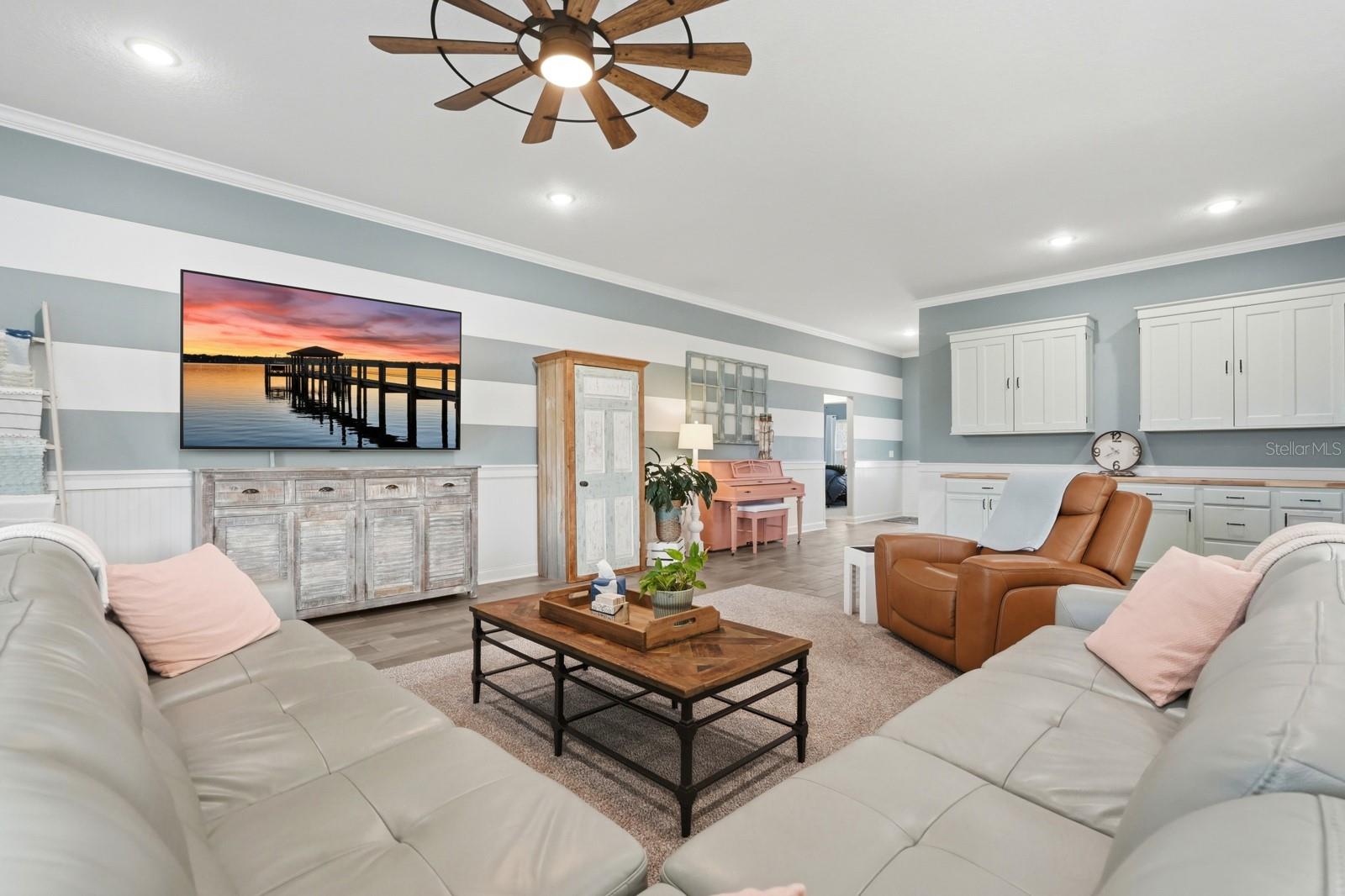 Image 15 of 72 For 8 Crosscut Court