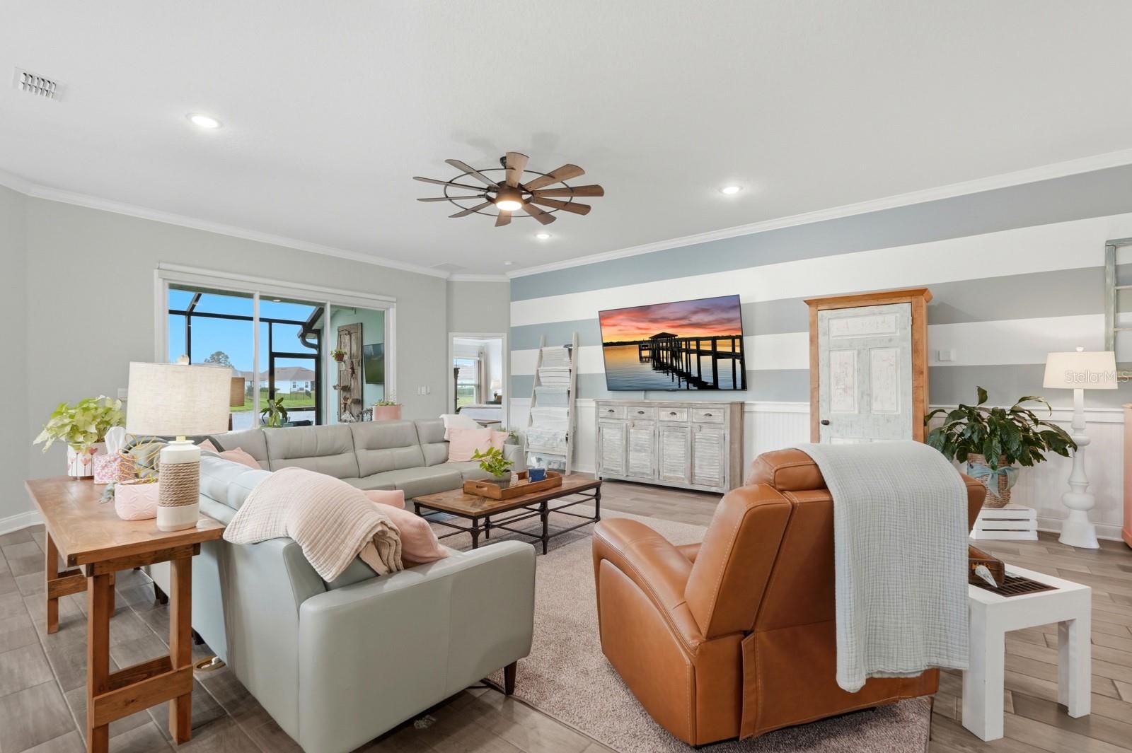 Image 16 of 72 For 8 Crosscut Court