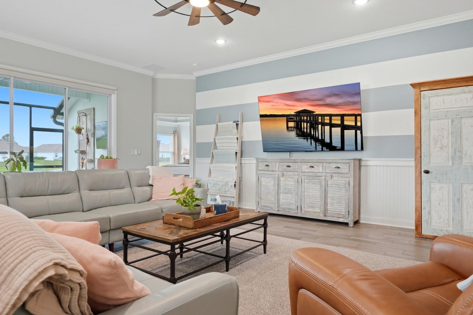 Image 17 of 72 For 8 Crosscut Court