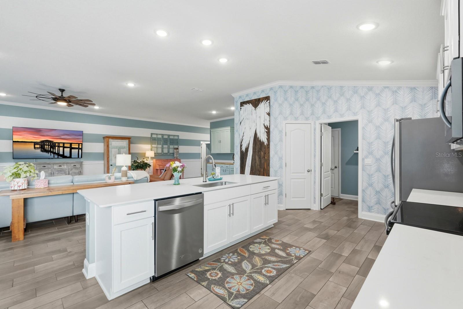 Image 22 of 72 For 8 Crosscut Court