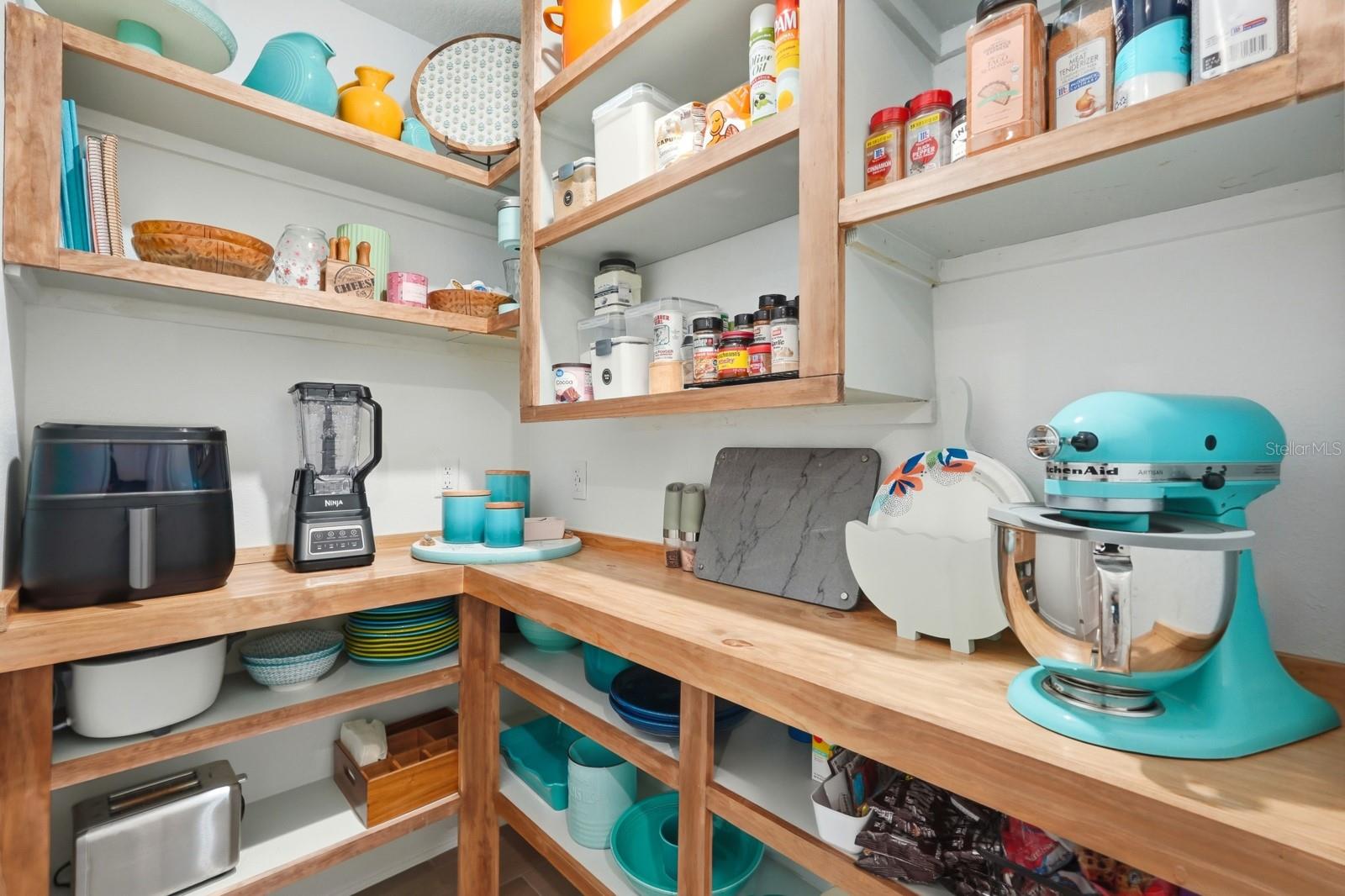 Image 24 of 72 For 8 Crosscut Court