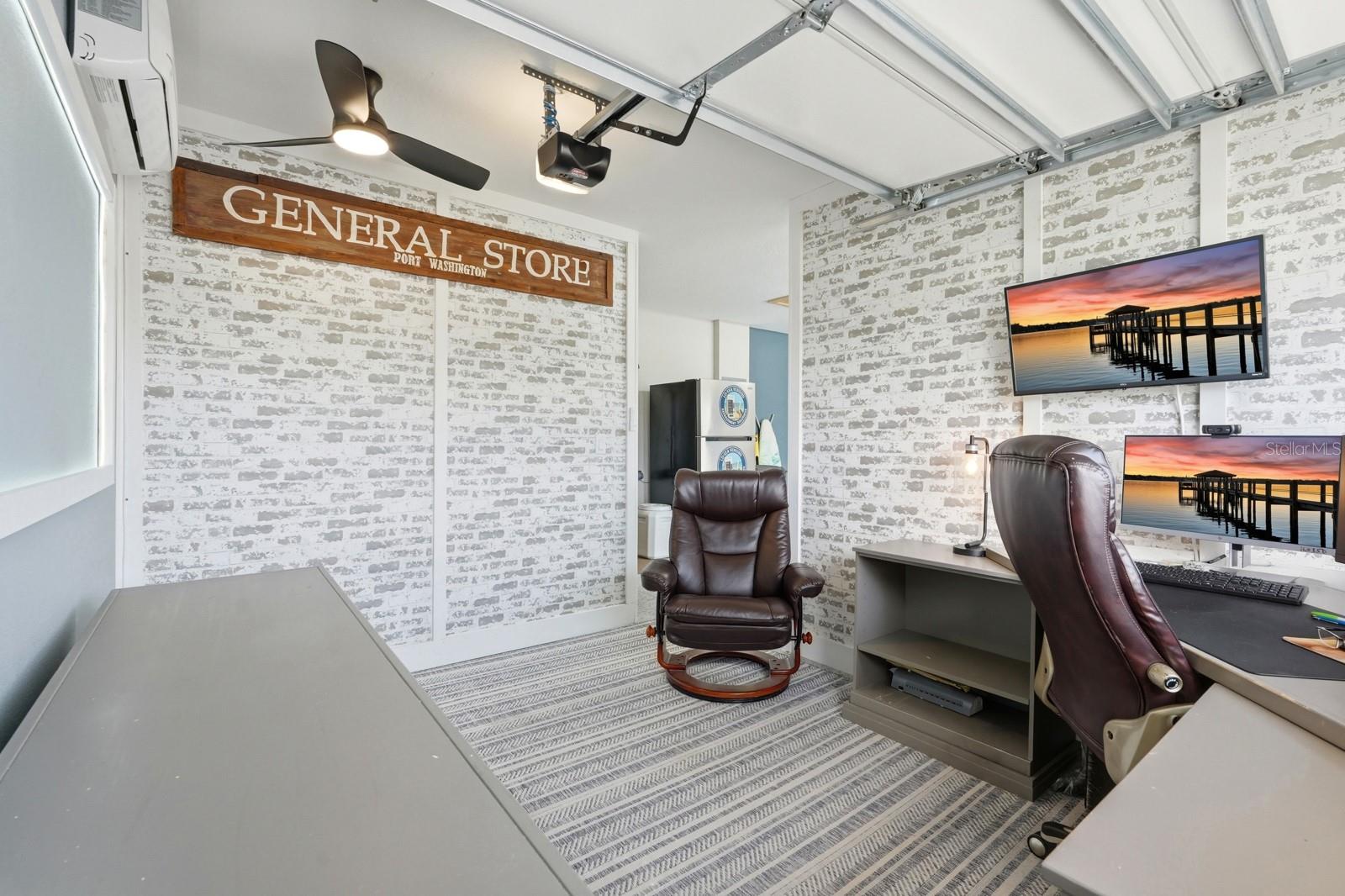 Image 26 of 72 For 8 Crosscut Court