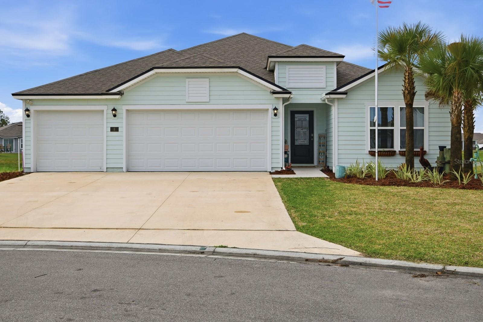 Image 4 of 72 For 8 Crosscut Court