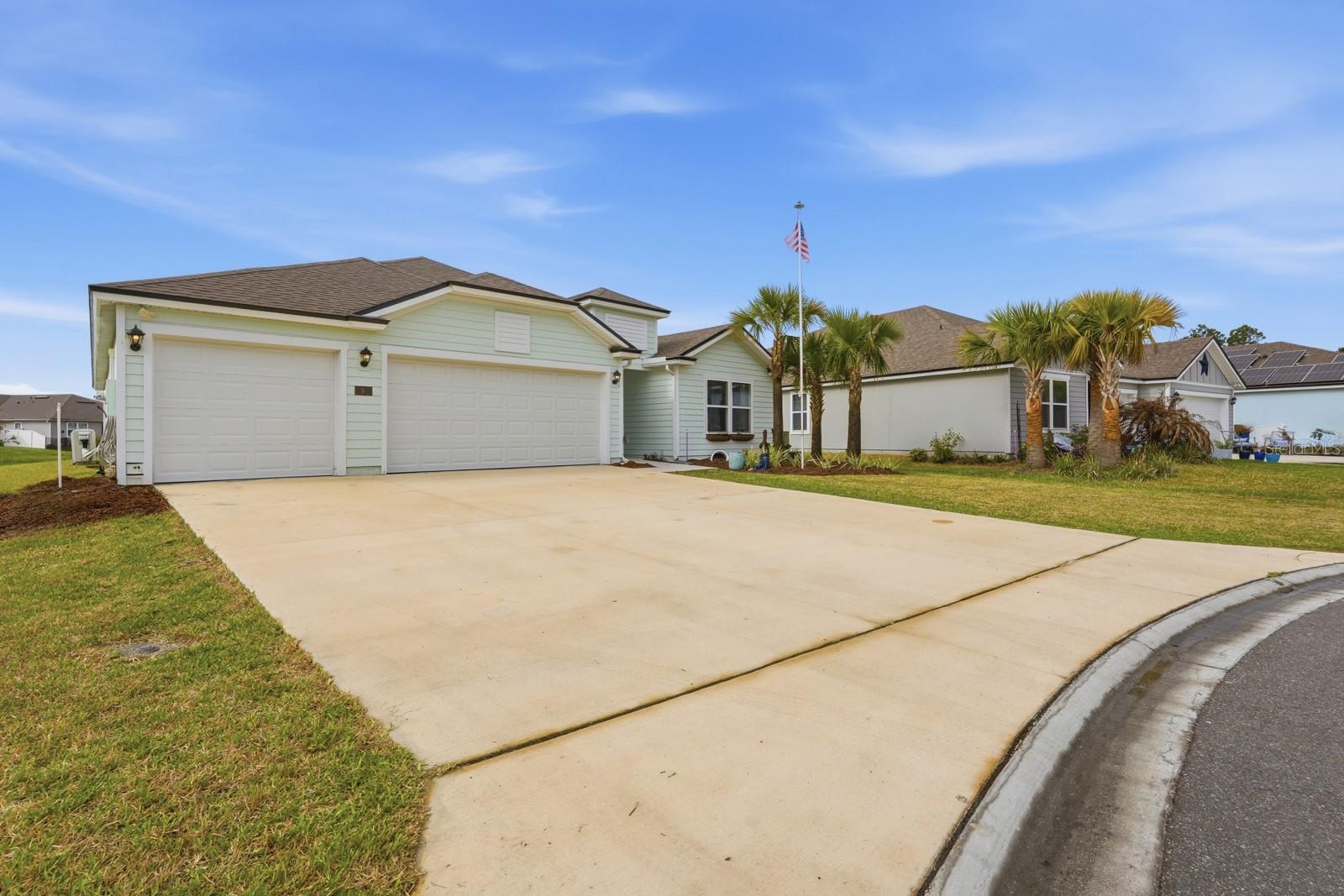 Image 5 of 72 For 8 Crosscut Court