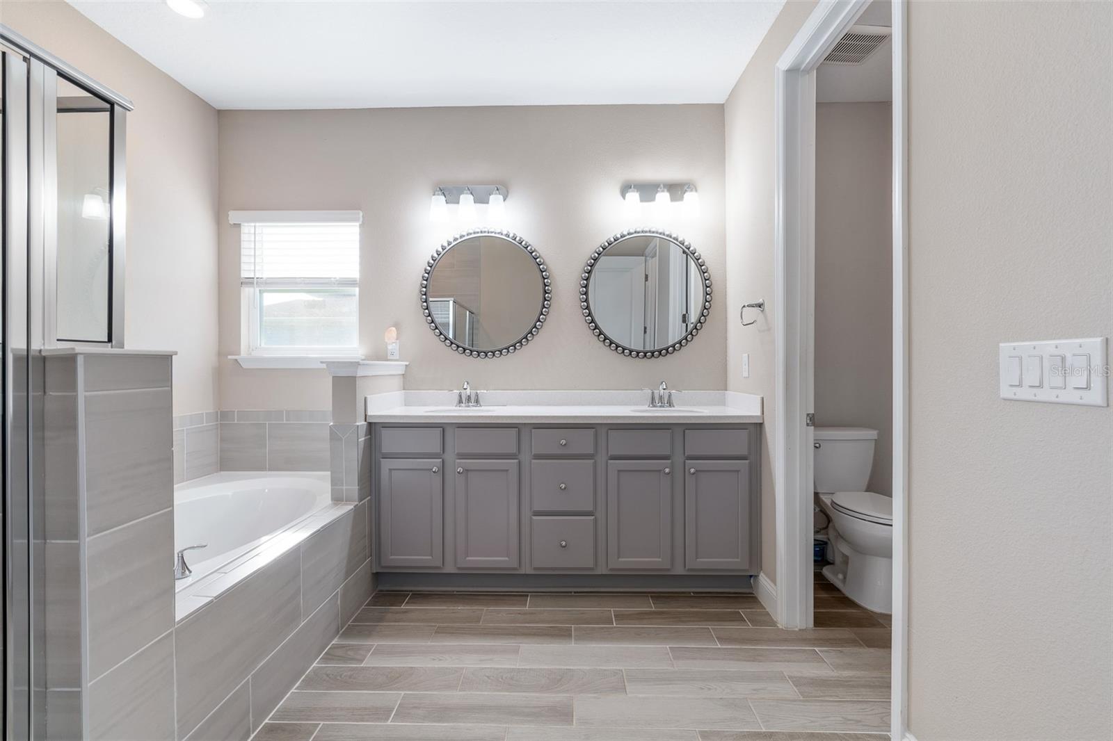 Image 22 of 36 For 4111 Clifden Drive