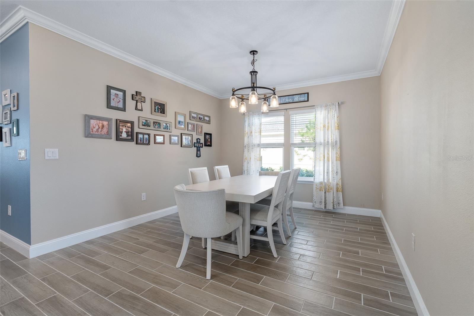 Image 9 of 36 For 4111 Clifden Drive