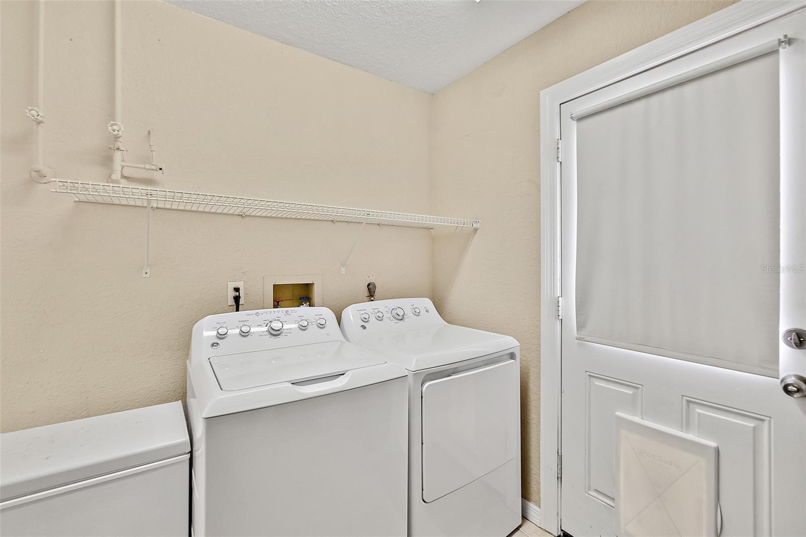 Image 29 of 47 For 589 Clairmont Lane