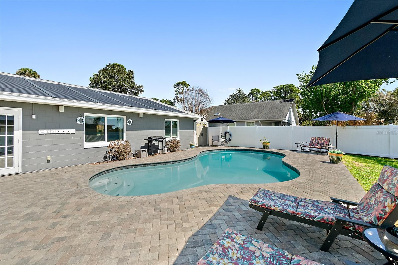 Image 39 of 47 For 589 Clairmont Lane