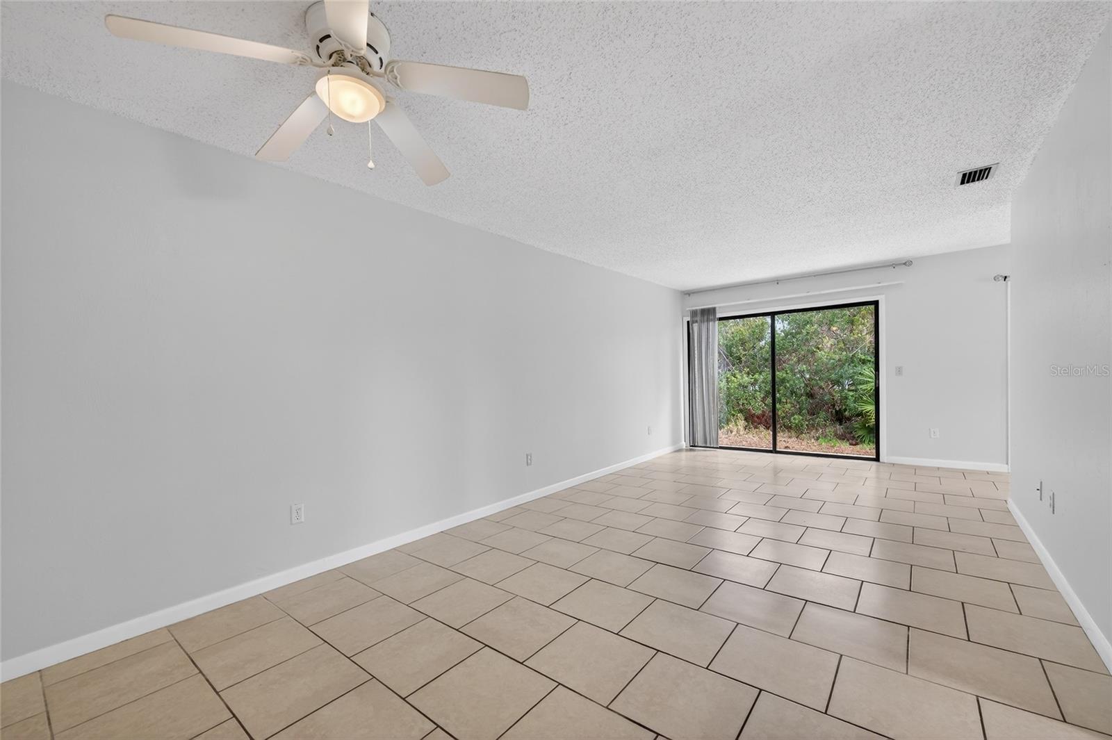 Image 13 of 30 For 154 Fenimore Lane A & B