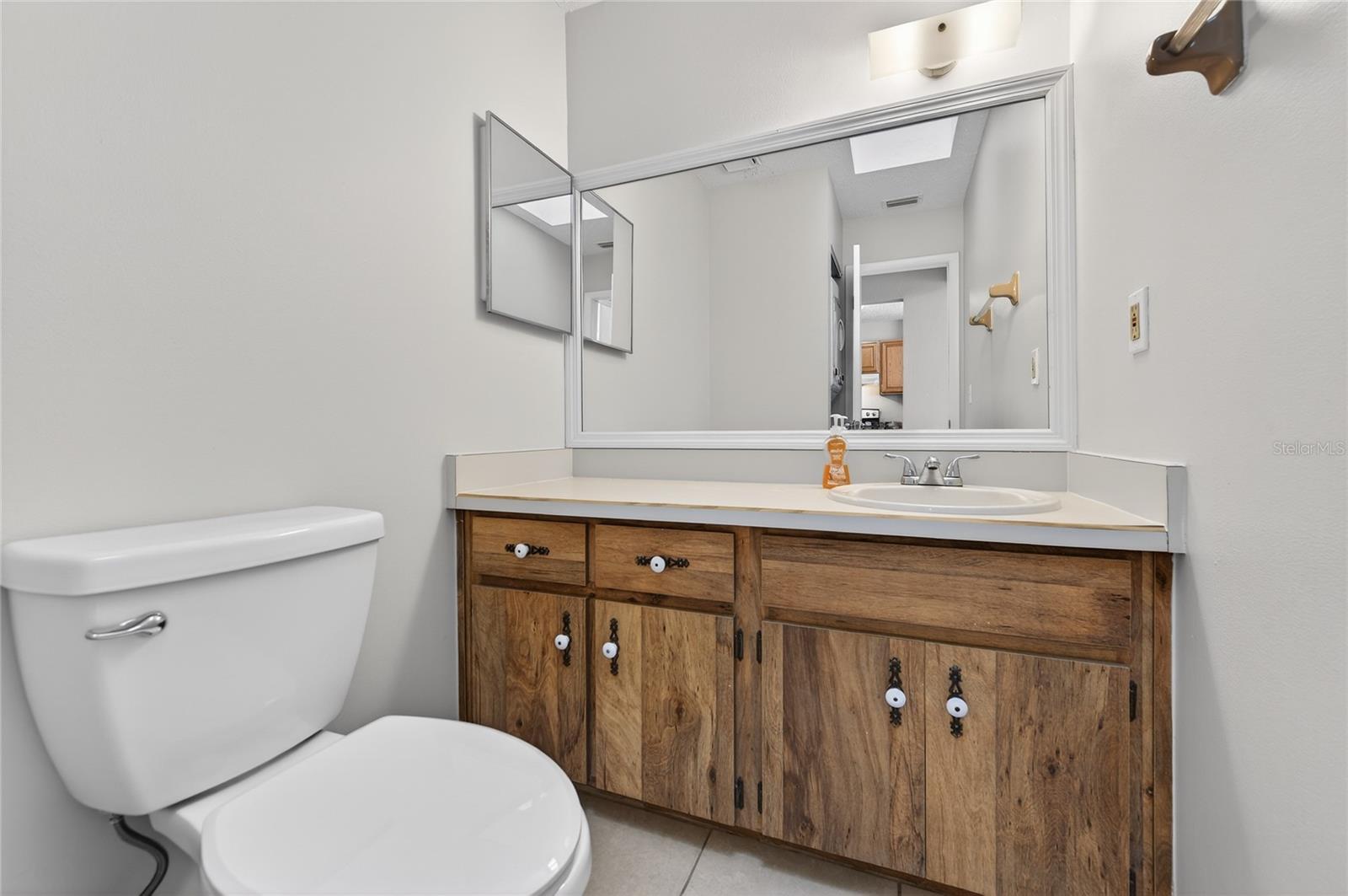 Image 21 of 30 For 154 Fenimore Lane A & B