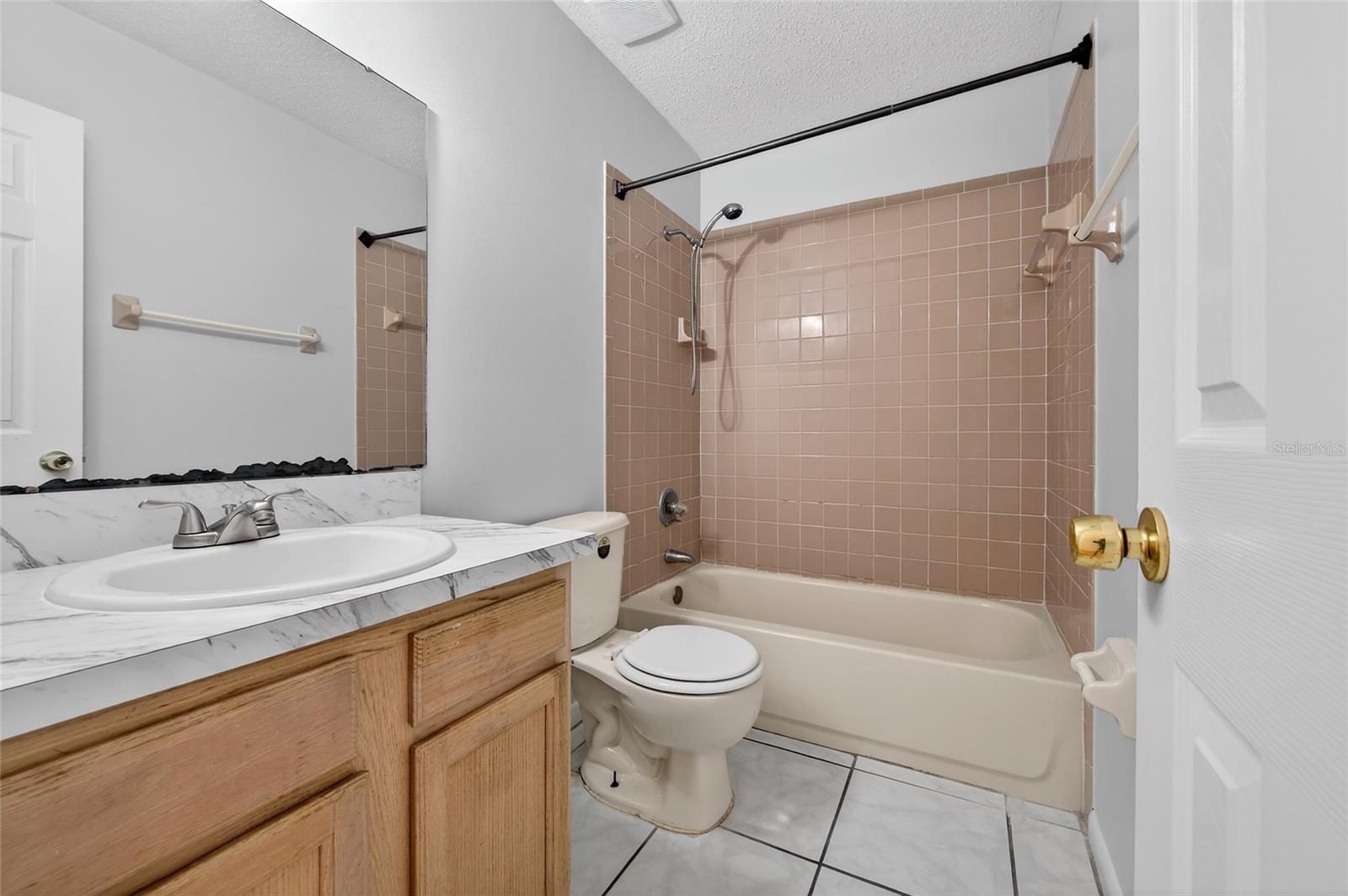 Image 24 of 30 For 154 Fenimore Lane A & B