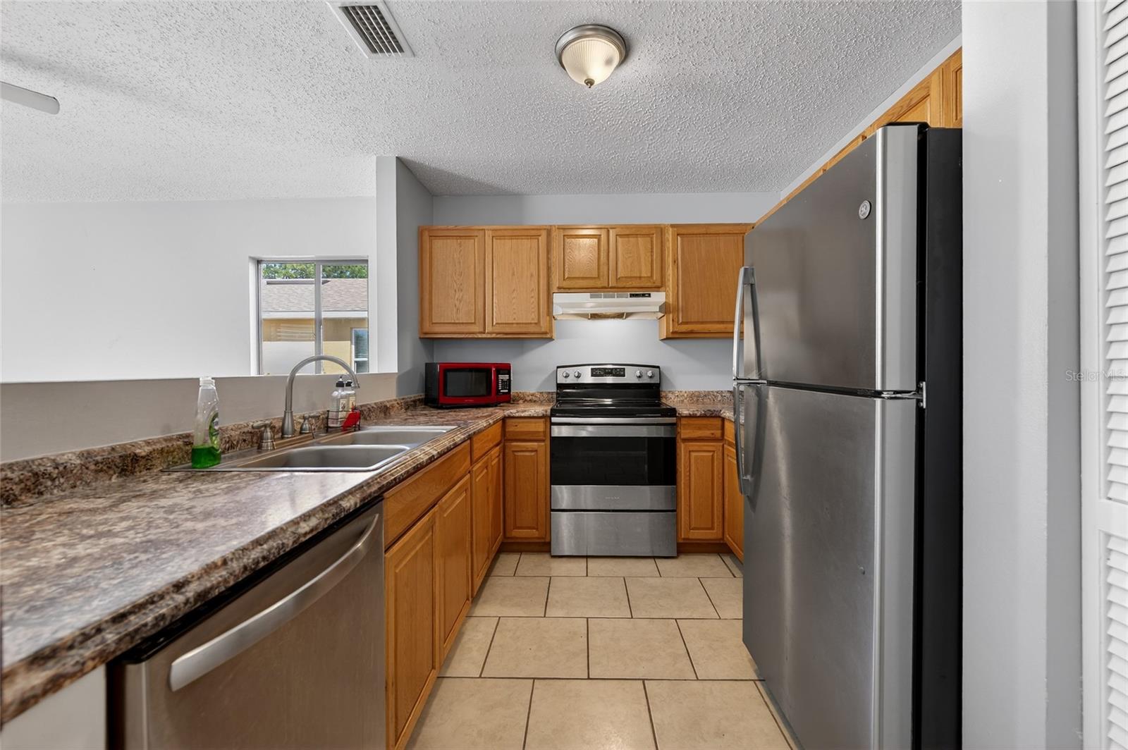 Image 5 of 30 For 154 Fenimore Lane A & B