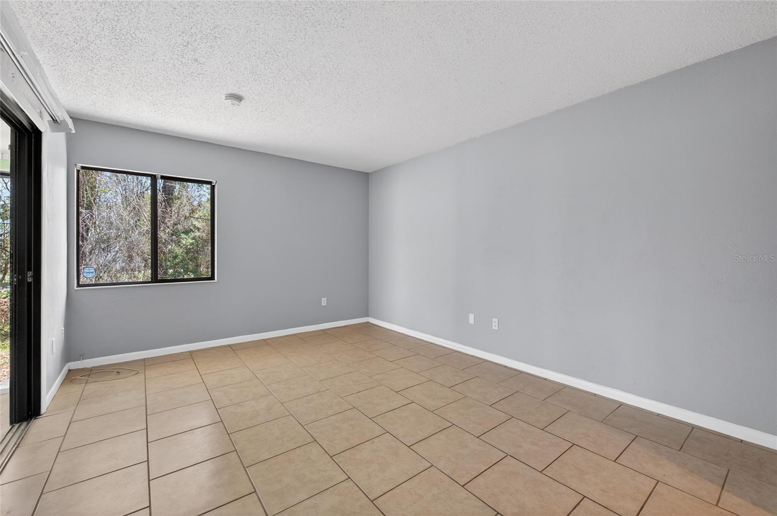 Image 9 of 30 For 154 Fenimore Lane A & B