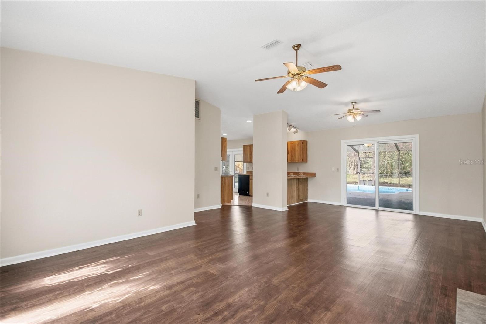 Image 10 of 68 For 77 Beacon Mill Lane