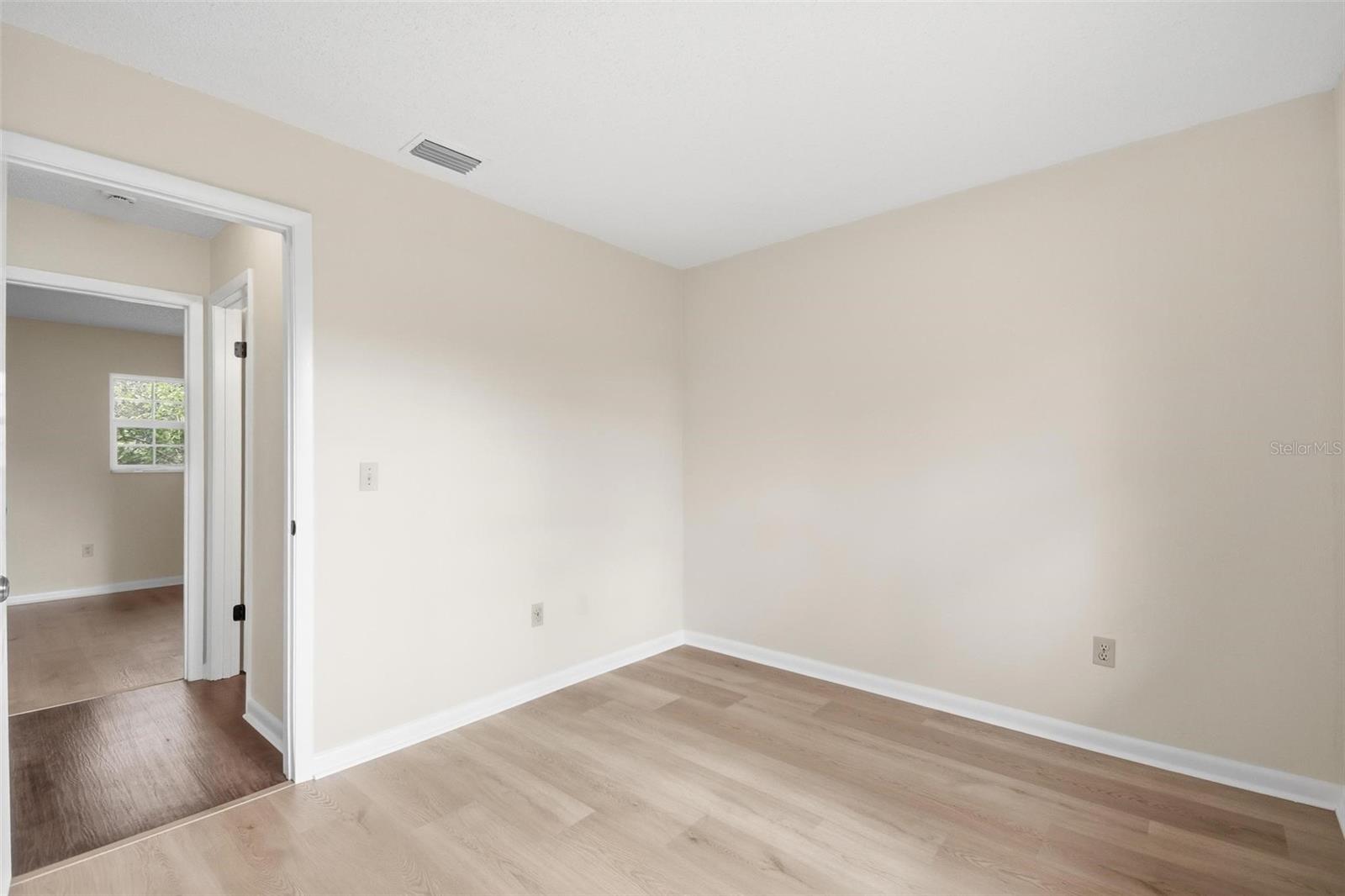 Image 32 of 68 For 77 Beacon Mill Lane