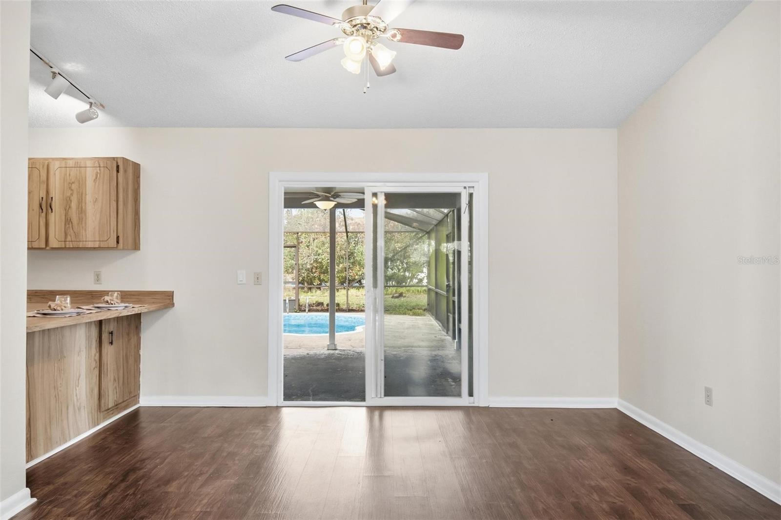 Image 36 of 68 For 77 Beacon Mill Lane