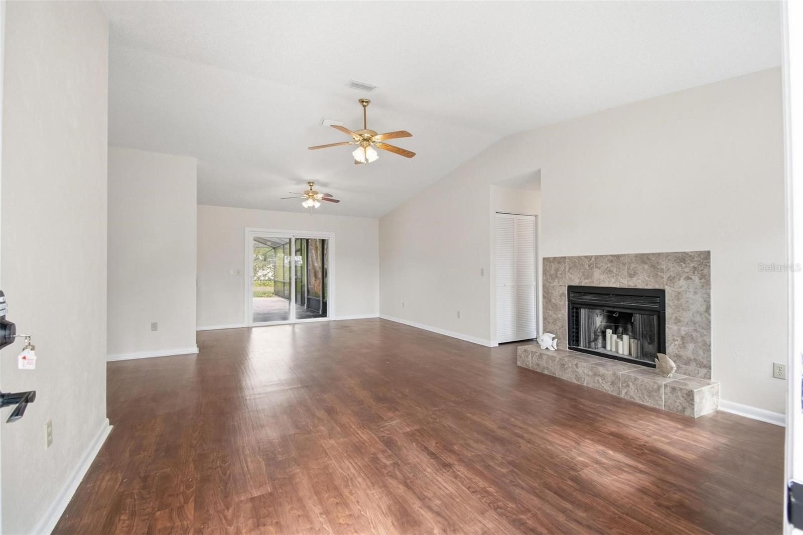 Image 7 of 68 For 77 Beacon Mill Lane