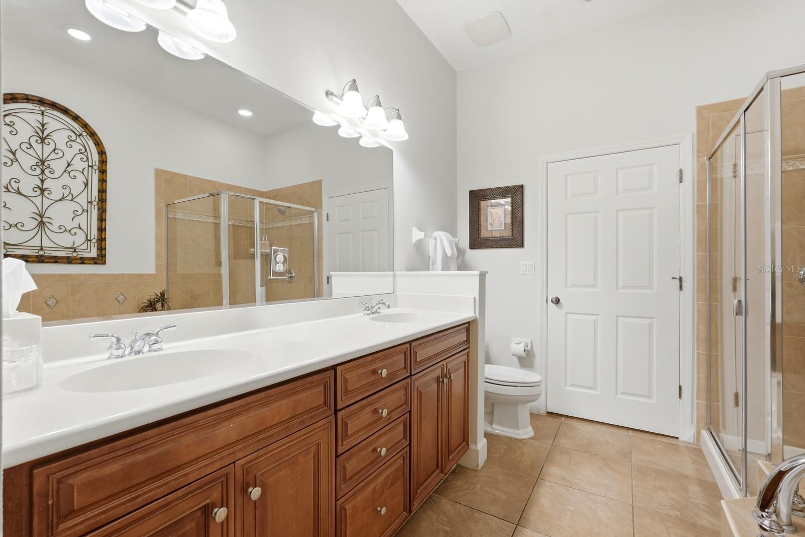 Image 23 of 51 For 5 Ocean Crest Drive 1443