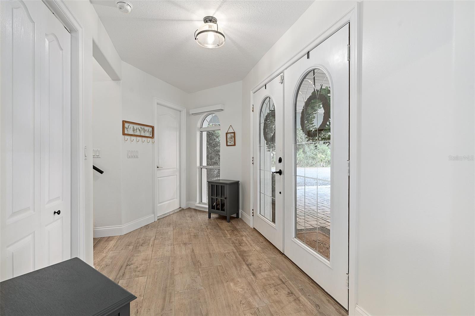 Image 17 of 57 For 5584 Ocean Shore Boulevard