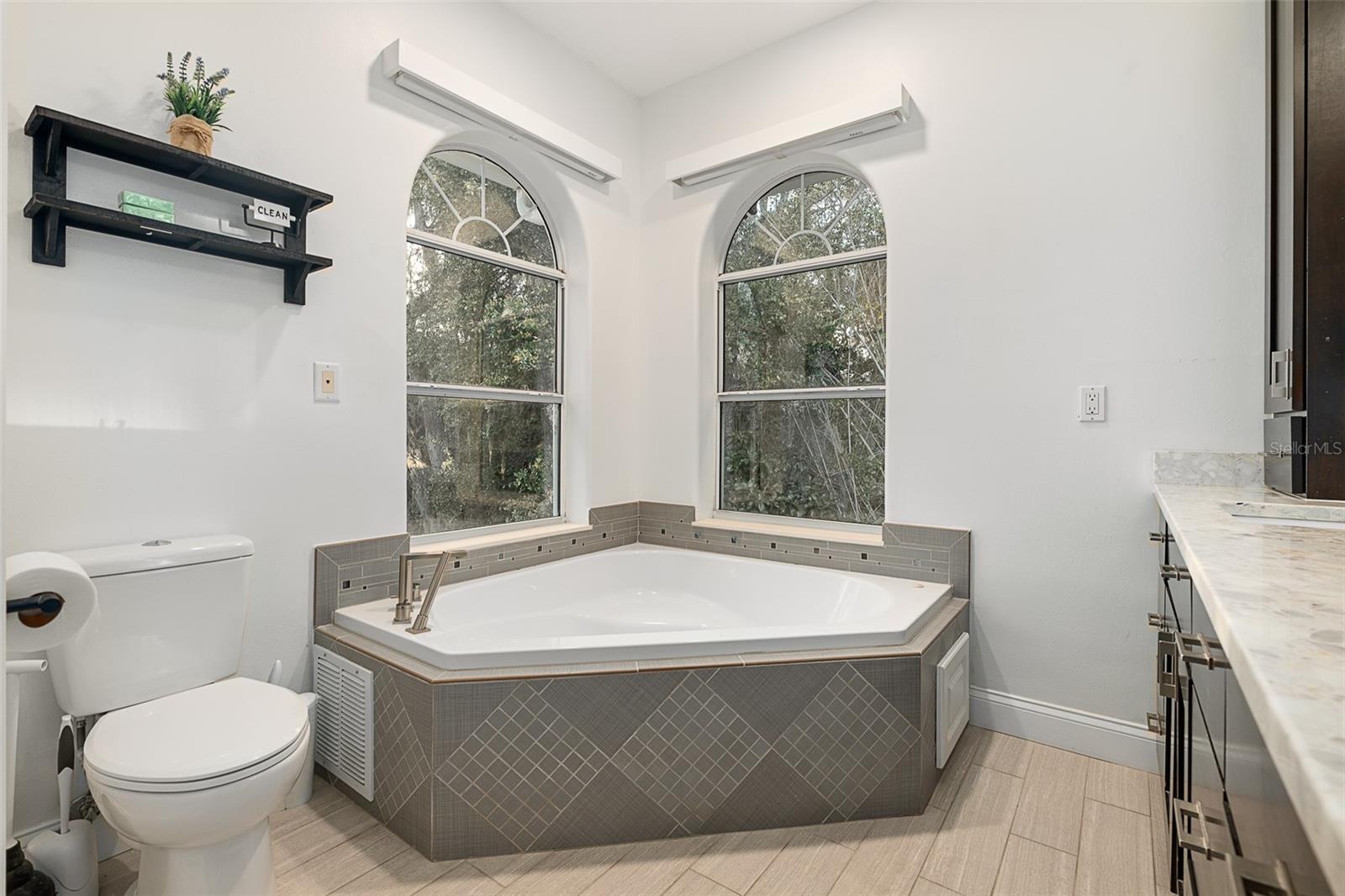 Image 34 of 57 For 5584 Ocean Shore Boulevard