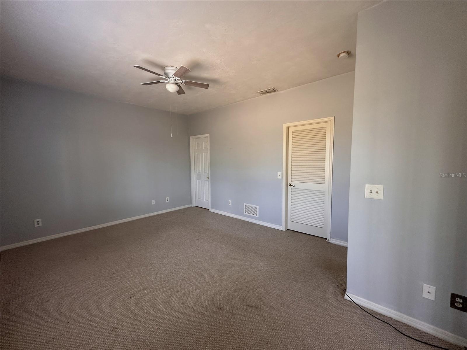 Image 19 of 31 For 35 Magnolia Avenue 35