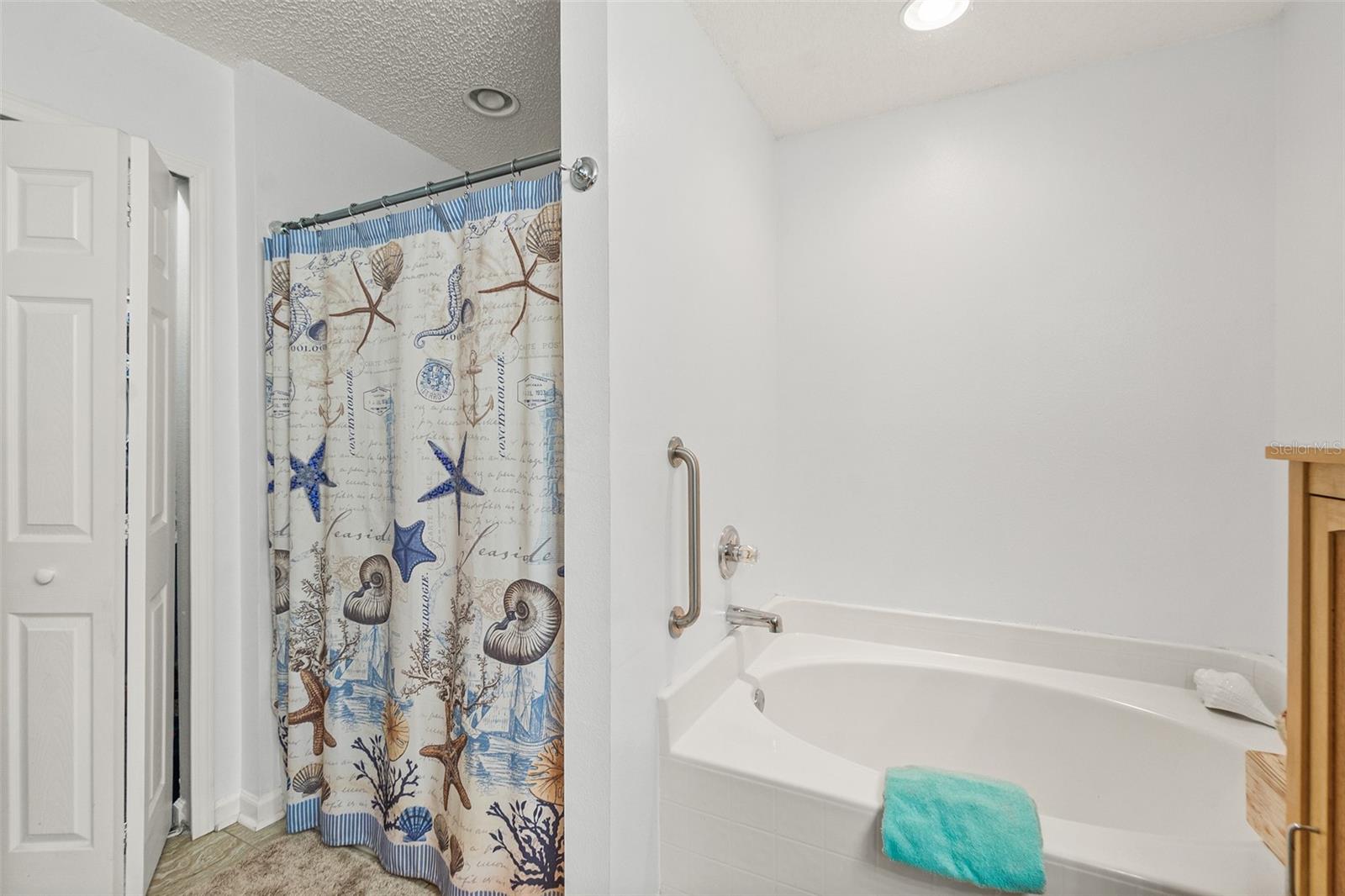 Image 24 of 50 For 57 Sleepy Hollow Trail