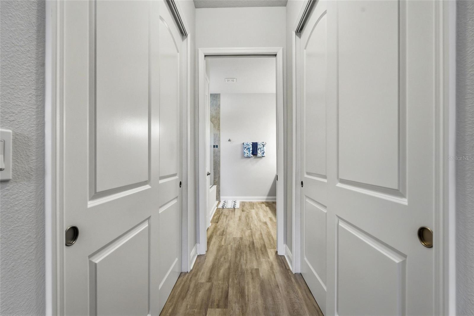 Image 22 of 50 For 8 Lakewalk Drive