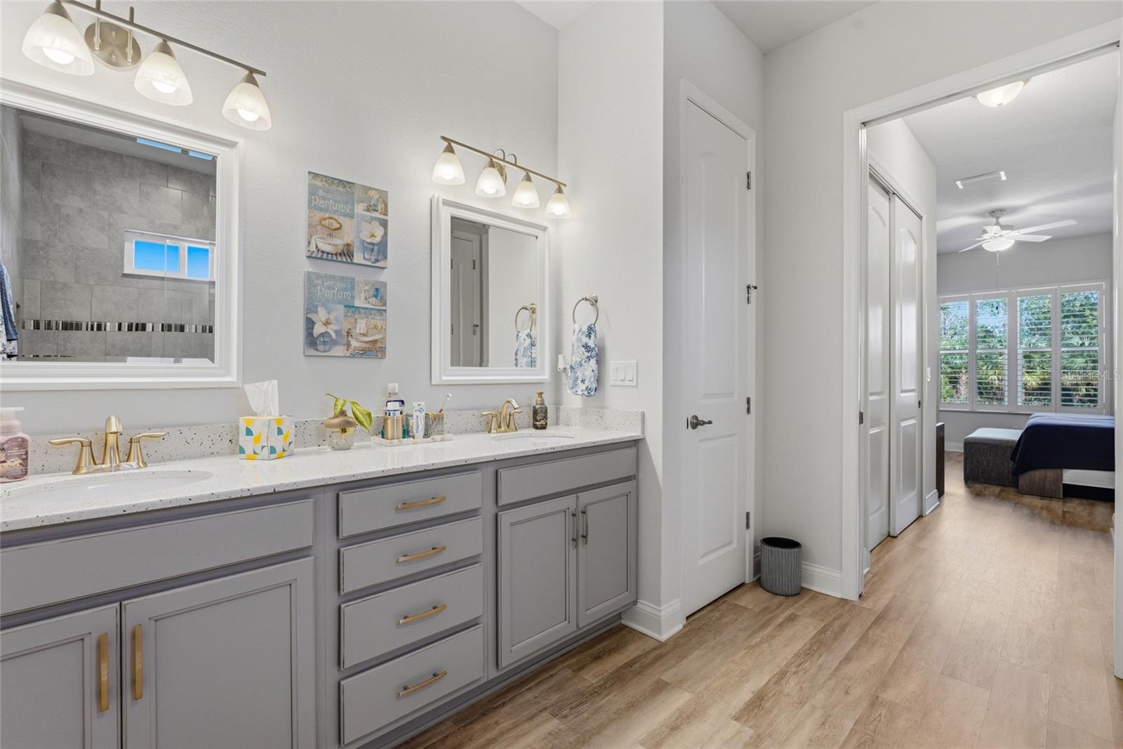 Image 23 of 50 For 8 Lakewalk Drive