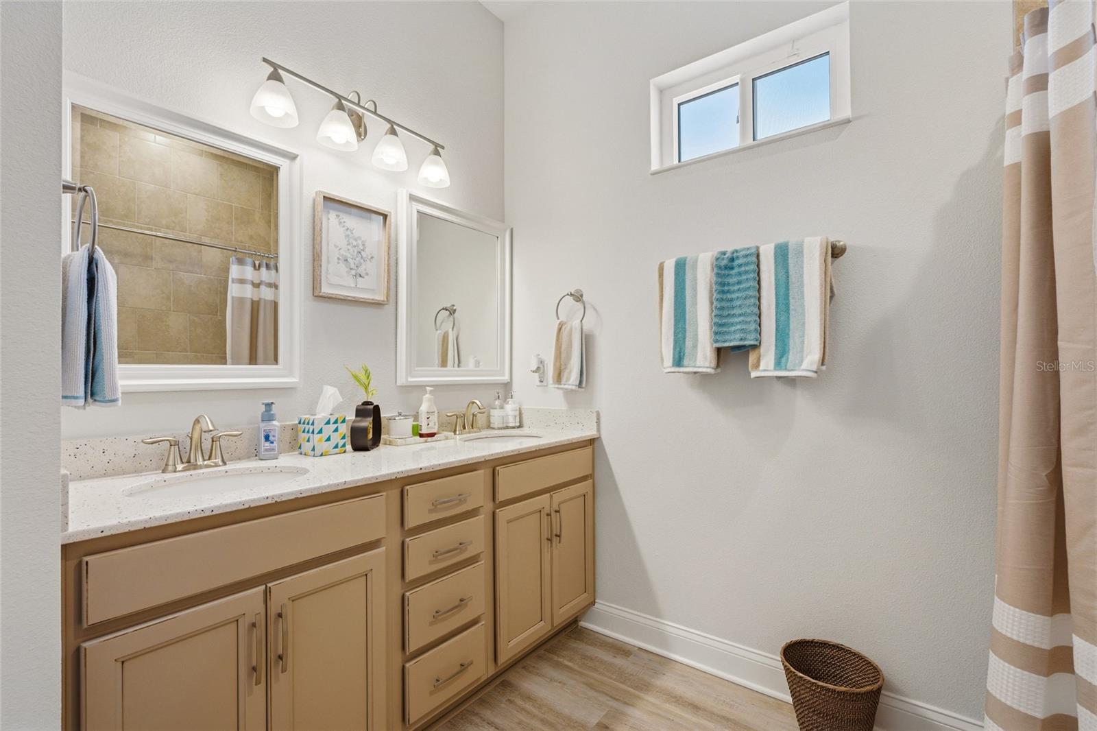 Image 30 of 50 For 8 Lakewalk Drive