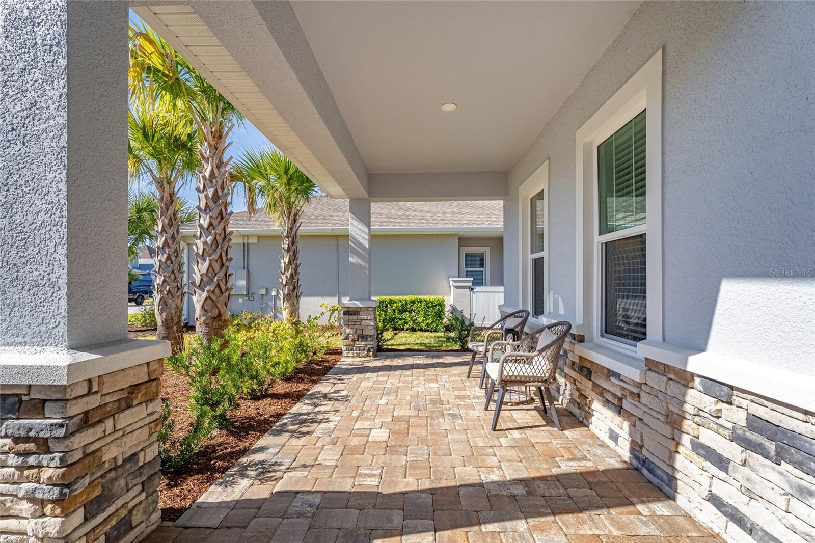 Image 5 of 50 For 8 Lakewalk Drive